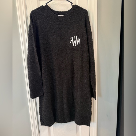 NWOT Marley Lilly Black and White Long Sleeve Sweater Dress with Monogram Detail - Picture 1 of 6